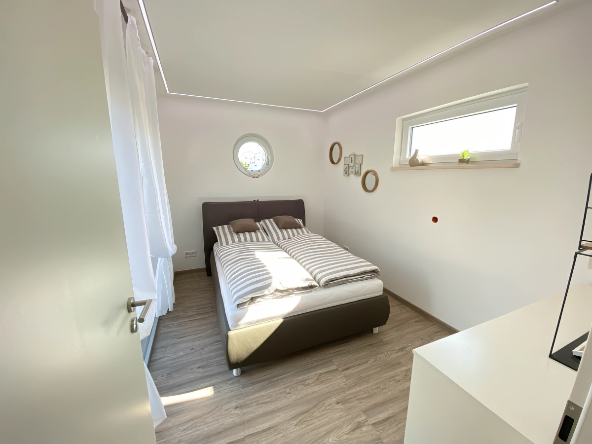 UE-Tiny Schlafzimmer